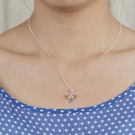 Delicate-design-Handmade-fine-silver-bee-pendant (5)